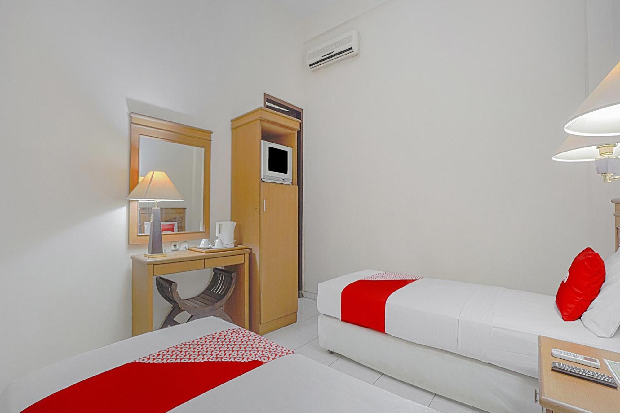 Oyo Life 90589 Palem Garden Hotel Tulungagung Exterior foto