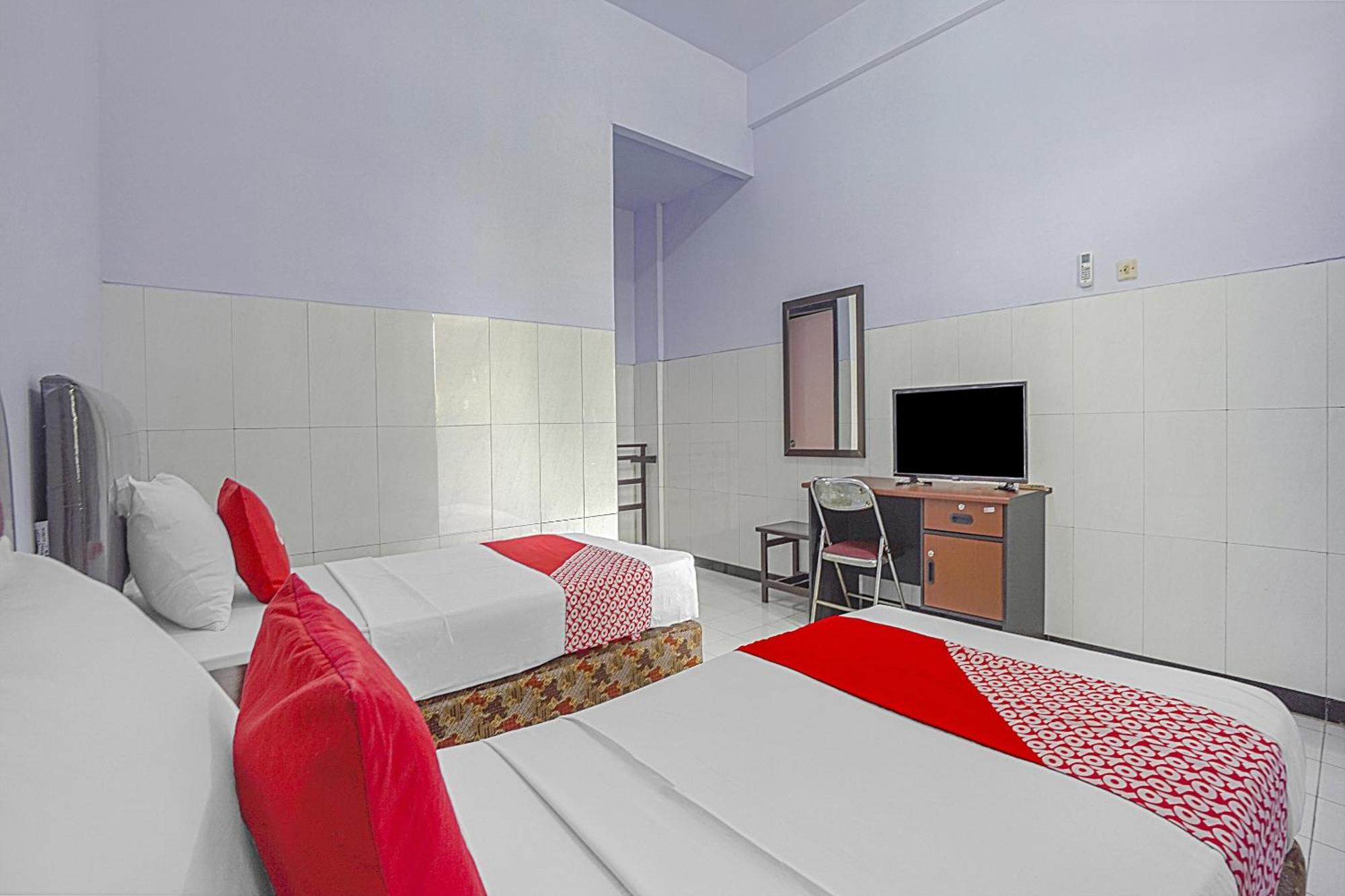 Oyo Life 90589 Palem Garden Hotel Tulungagung Exterior foto
