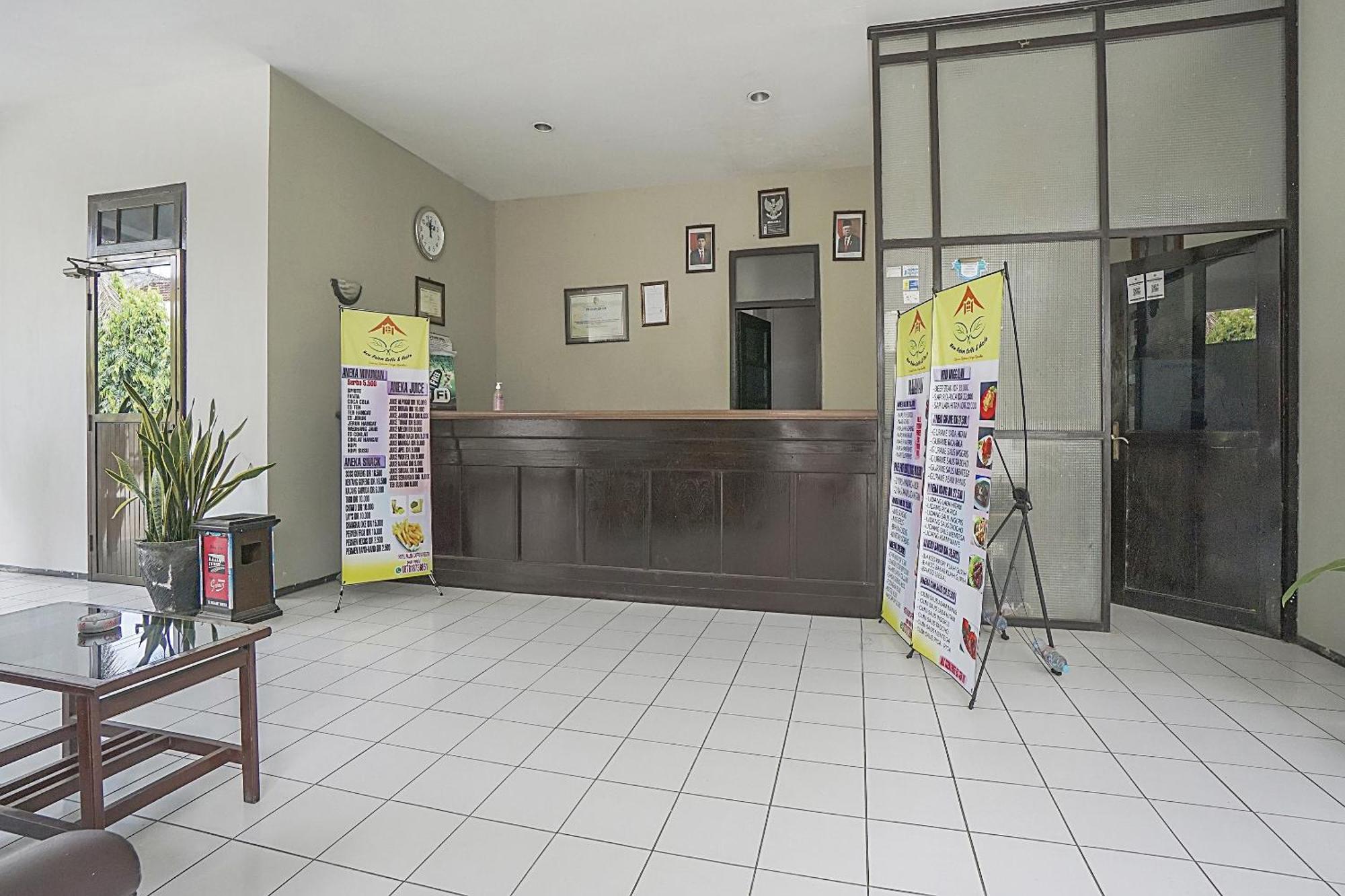 Oyo Life 90589 Palem Garden Hotel Tulungagung Exterior foto